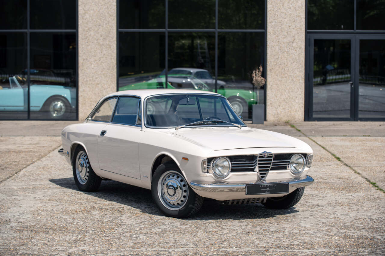 1966 Alfa Romeo Sprint GT Veloce | Rock N Roll Classics