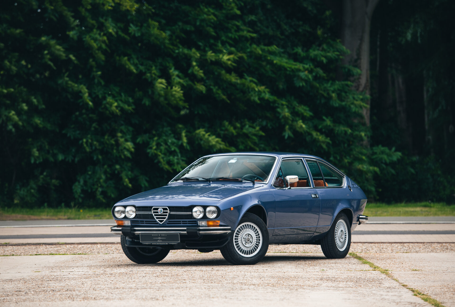 Mitica Alfa Romeo Alfetta 2000 Td Lumières De Bosco Met 524 1979 1 18 200015 D