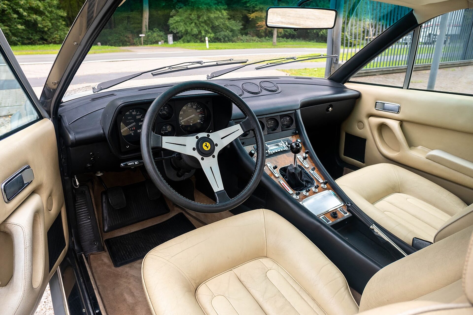1981 Ferrari 400i