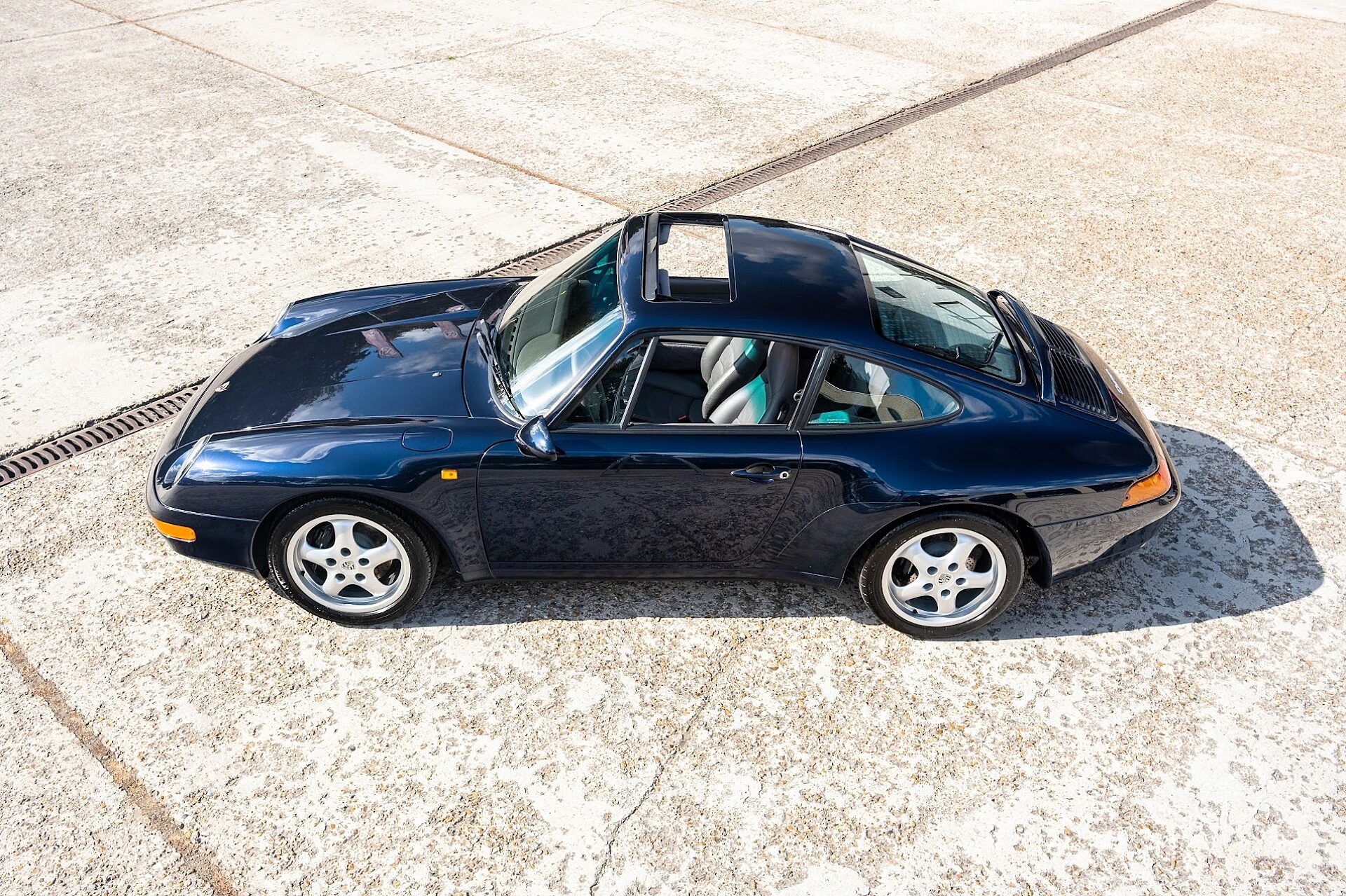 1995 Porsche 993 Carrera 2