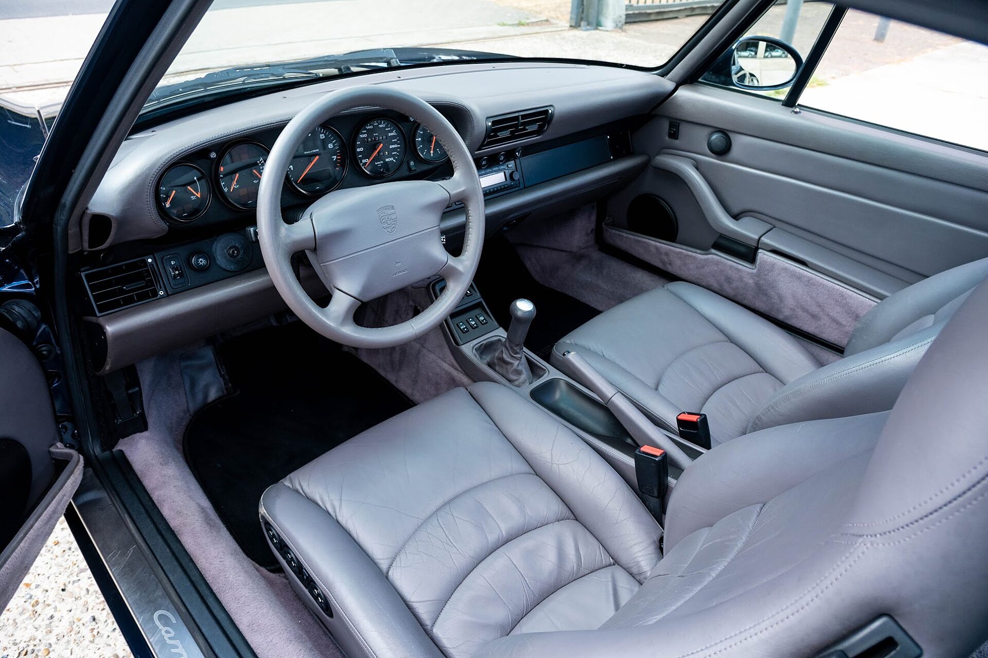 1995 Porsche 993 Carrera 2