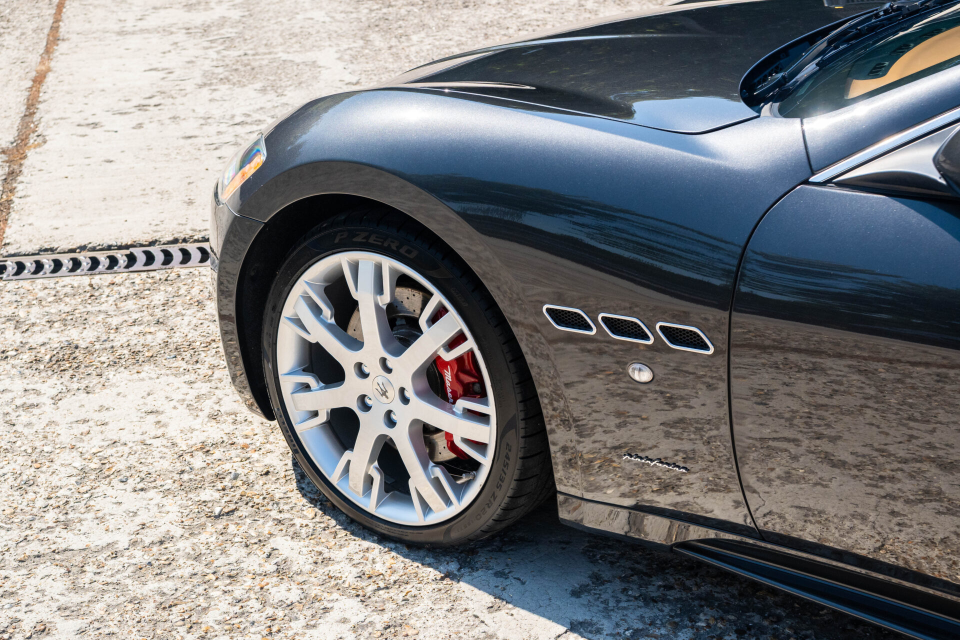 2010 Maserati GranTurismo S 4.7
