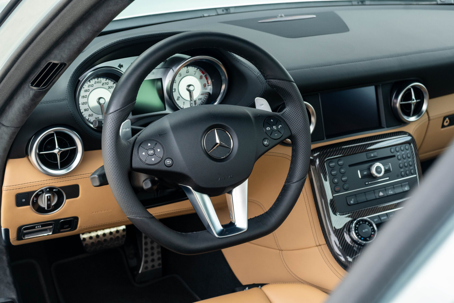 2010 Mercedes-Benz SLS AMG