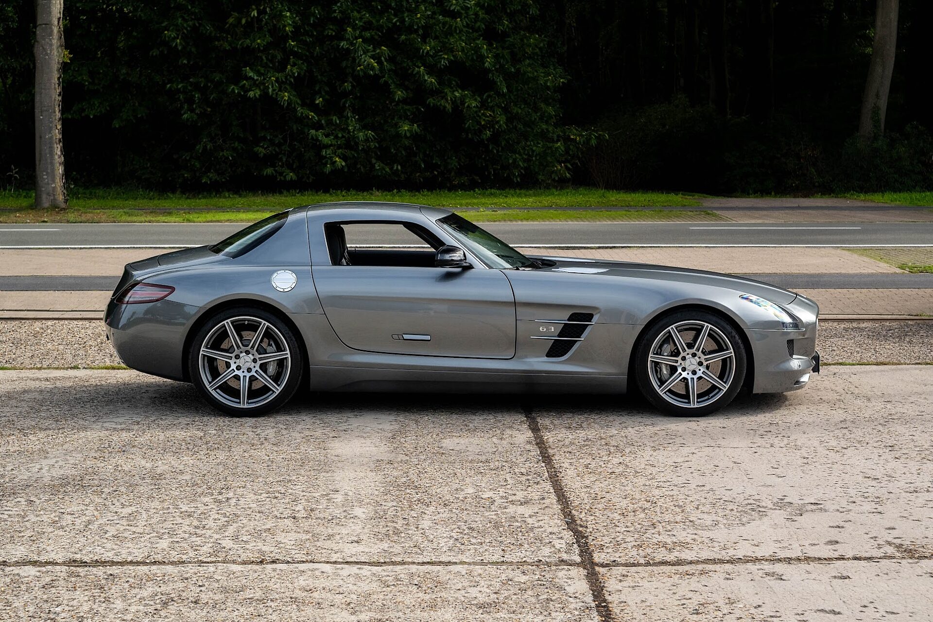 2011 Mercedes-Benz SLS AMG