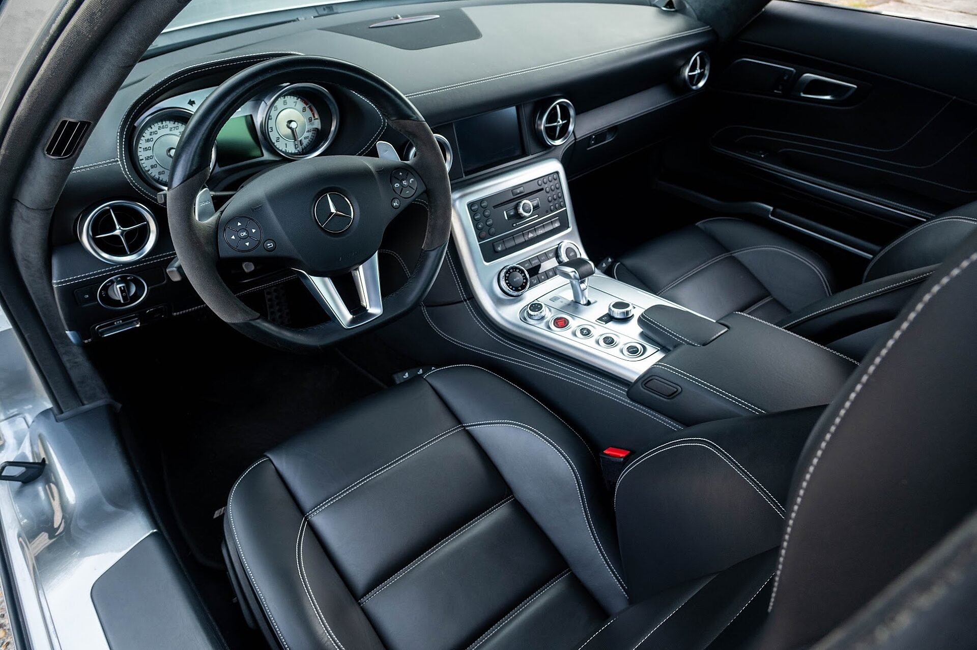 2011 Mercedes-Benz SLS AMG