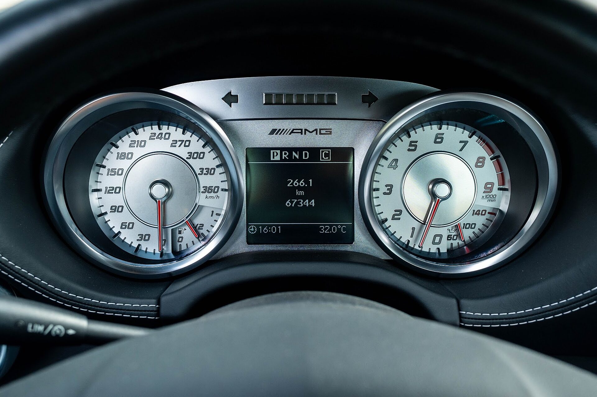 2011 Mercedes-Benz SLS AMG