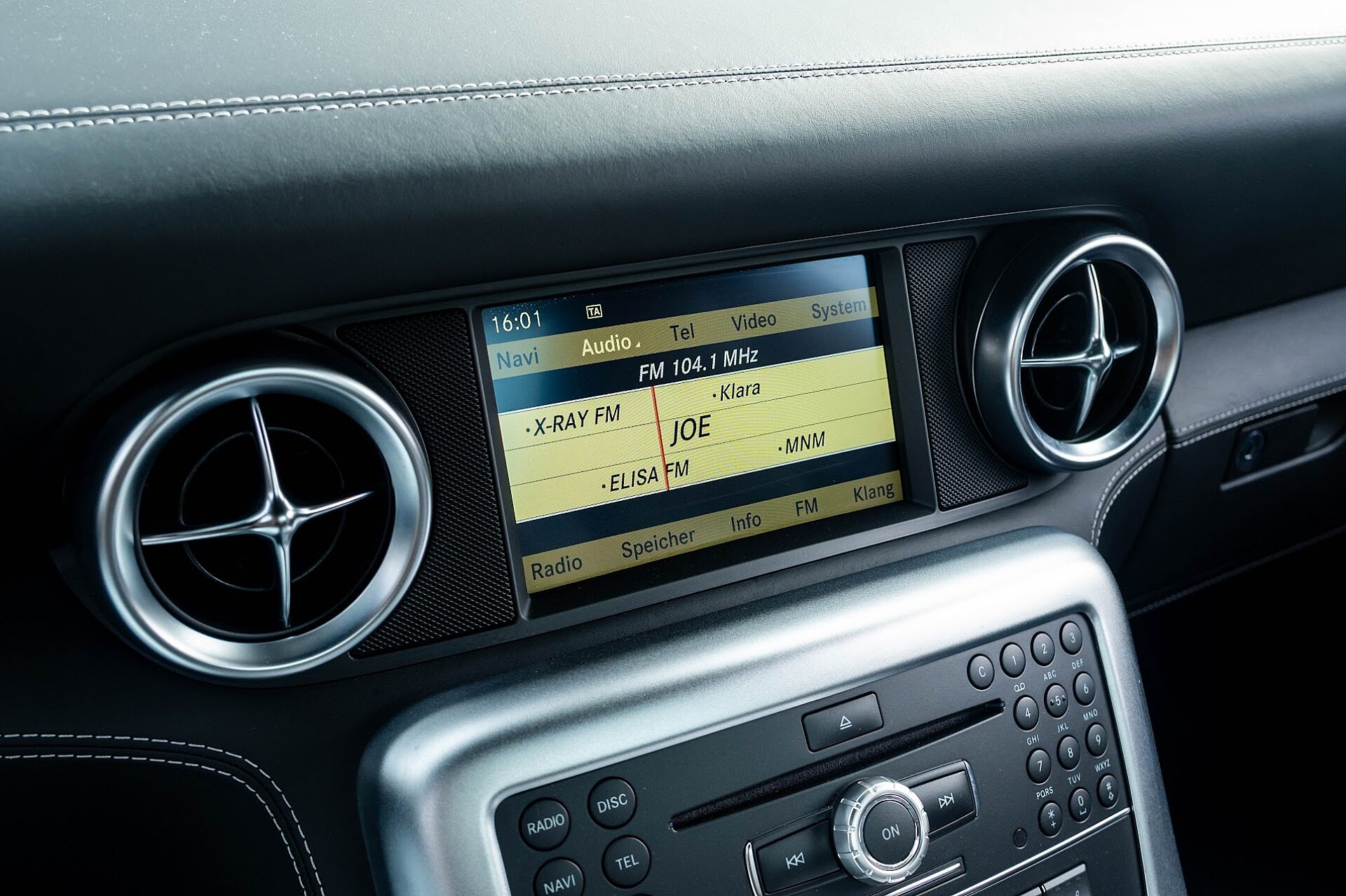 2011 Mercedes-Benz SLS AMG