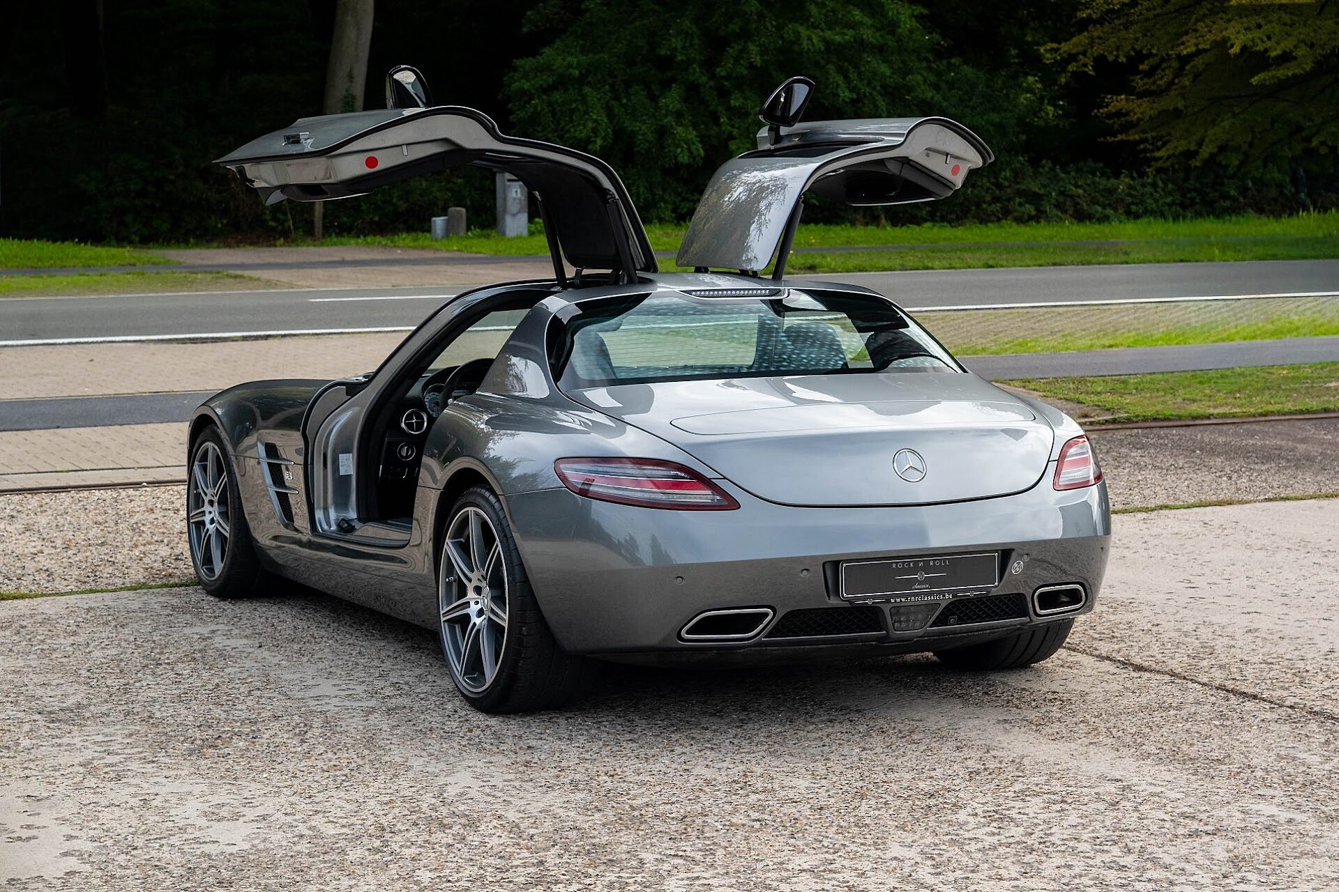 2011 Mercedes-Benz SLS AMG